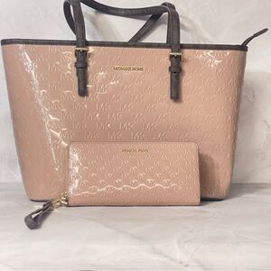 Michael Kors Patent Leather Tote & Wallet Fawn Pink
